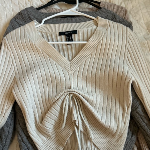 Y2K F21 SWEATER 4 PACK - Picture 4 of 5